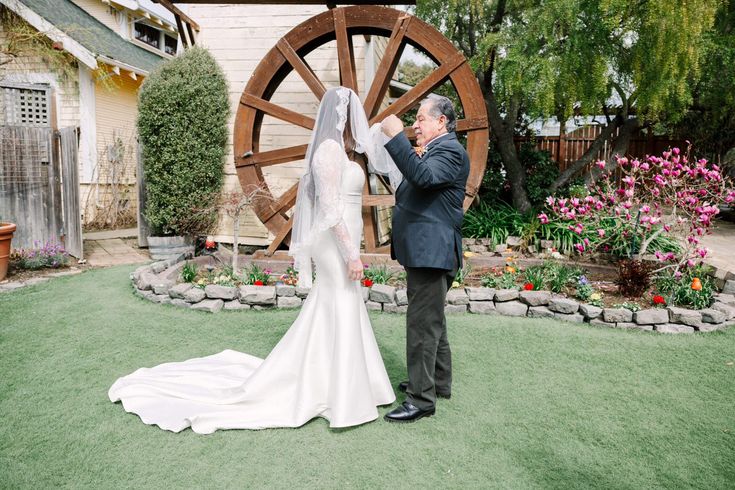 wedding first look with dad